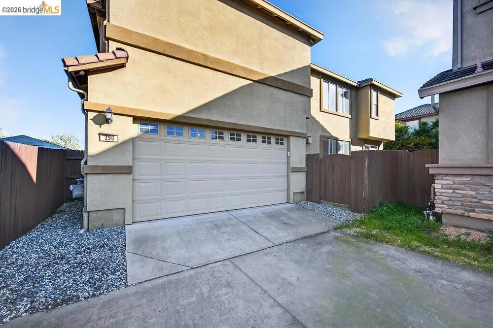 390 Caravaggio CIR Sacramento, CA 95835