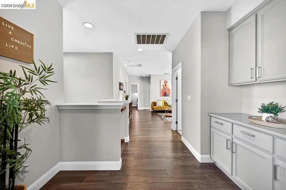 390 Caravaggio CIR Sacramento, CA 95835