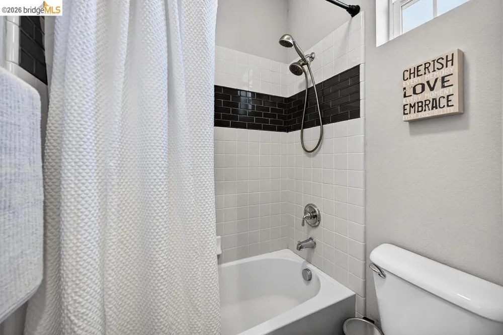 390 Caravaggio CIR Sacramento, CA 95835