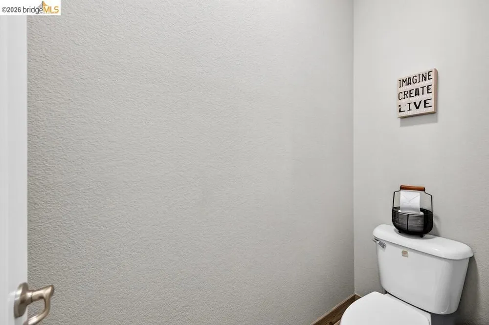 390 Caravaggio CIR Sacramento, CA 95835