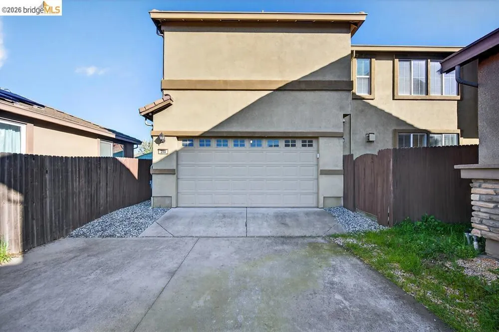 390 Caravaggio CIR Sacramento, CA 95835