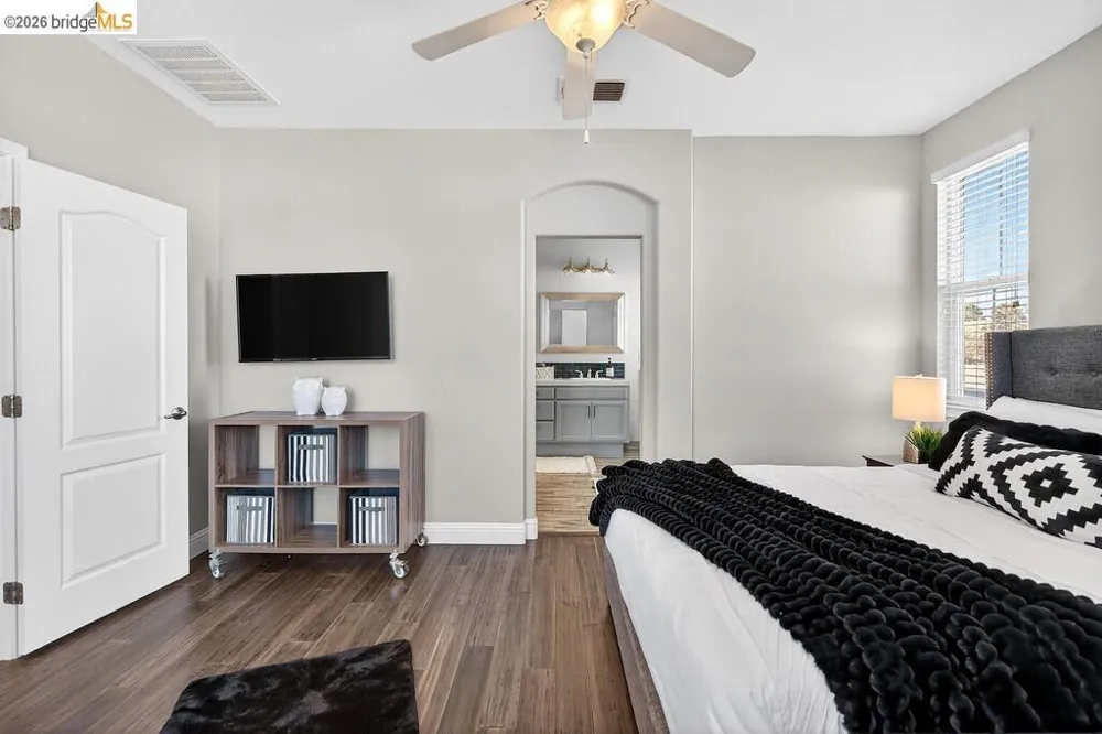 390 Caravaggio CIR Sacramento, CA 95835