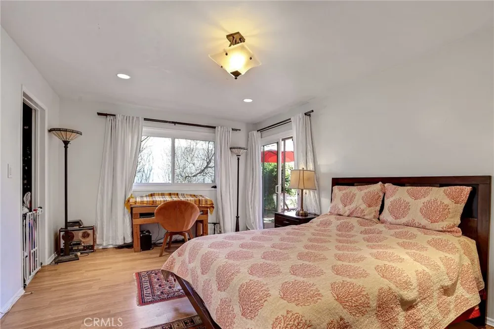 4549 Birchwood Seal Beach, CA 90740