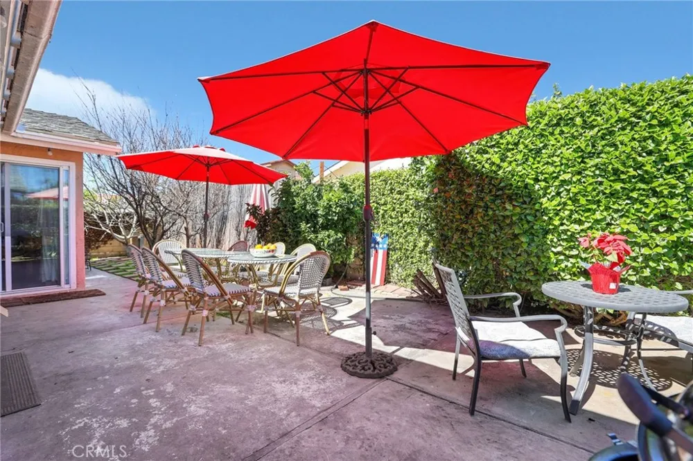 4549 Birchwood Seal Beach, CA 90740