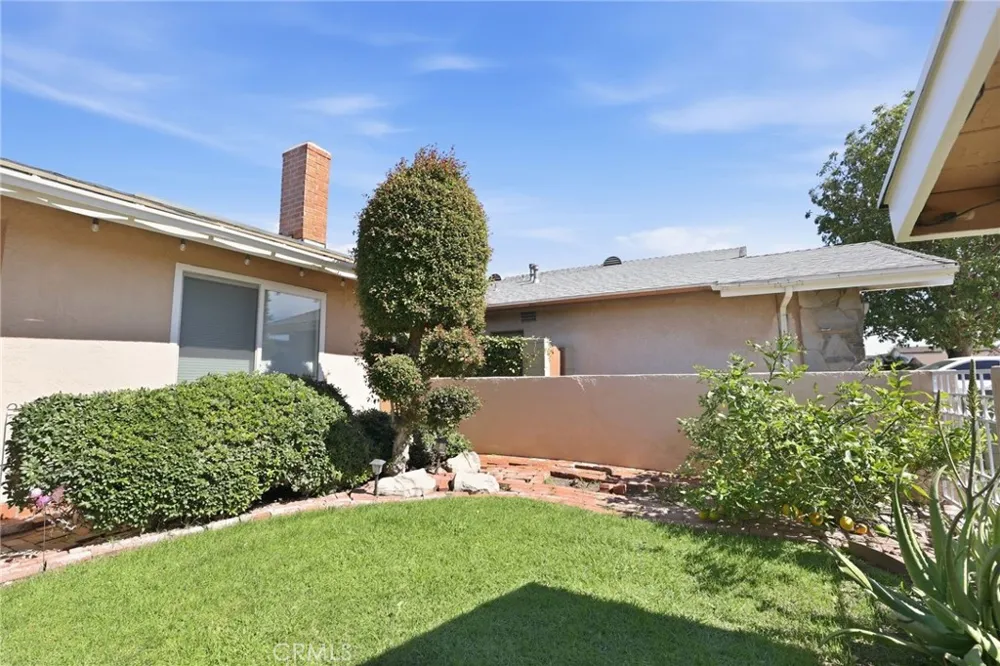 4549 Birchwood Seal Beach, CA 90740