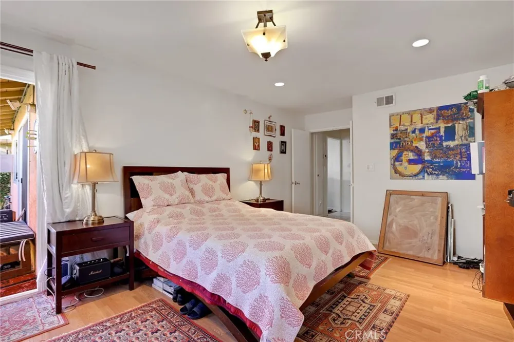 4549 Birchwood Seal Beach, CA 90740