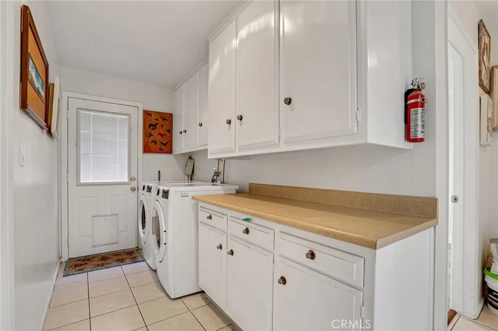 4549 Birchwood Seal Beach, CA 90740