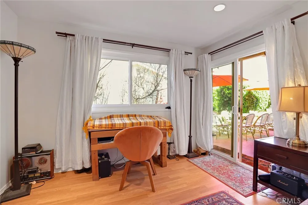 4549 Birchwood Seal Beach, CA 90740