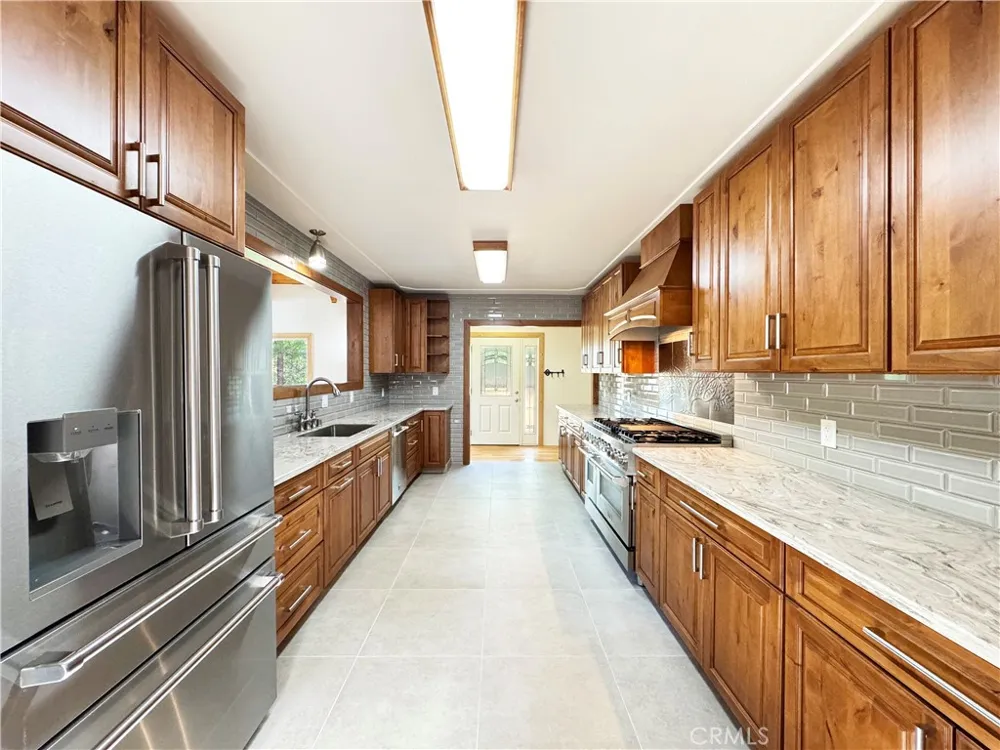 4101 Chinquapin Drive Willits, CA 95490