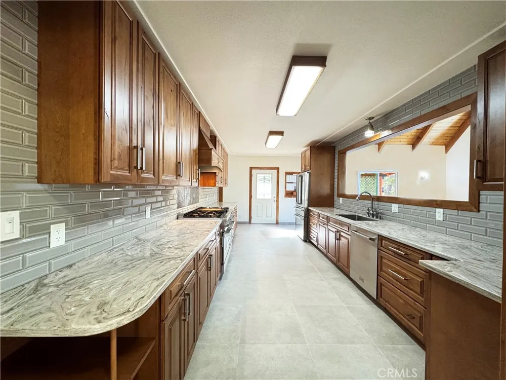 4101 Chinquapin Drive Willits, CA 95490