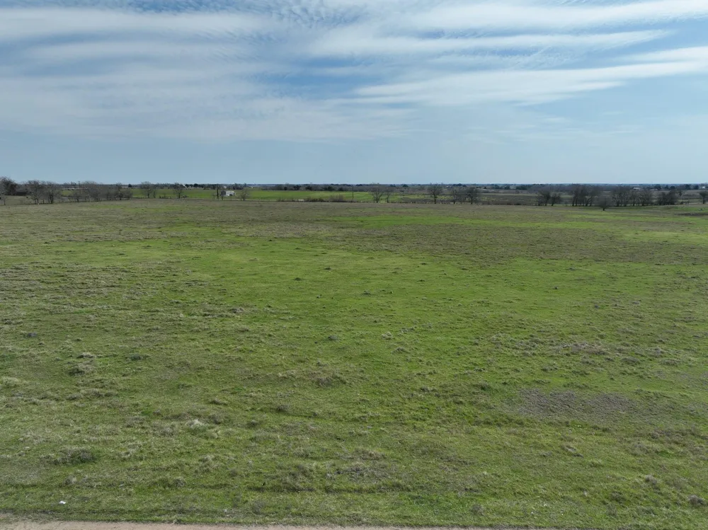 1011 Fm 956 Schulenburg, TX 78956