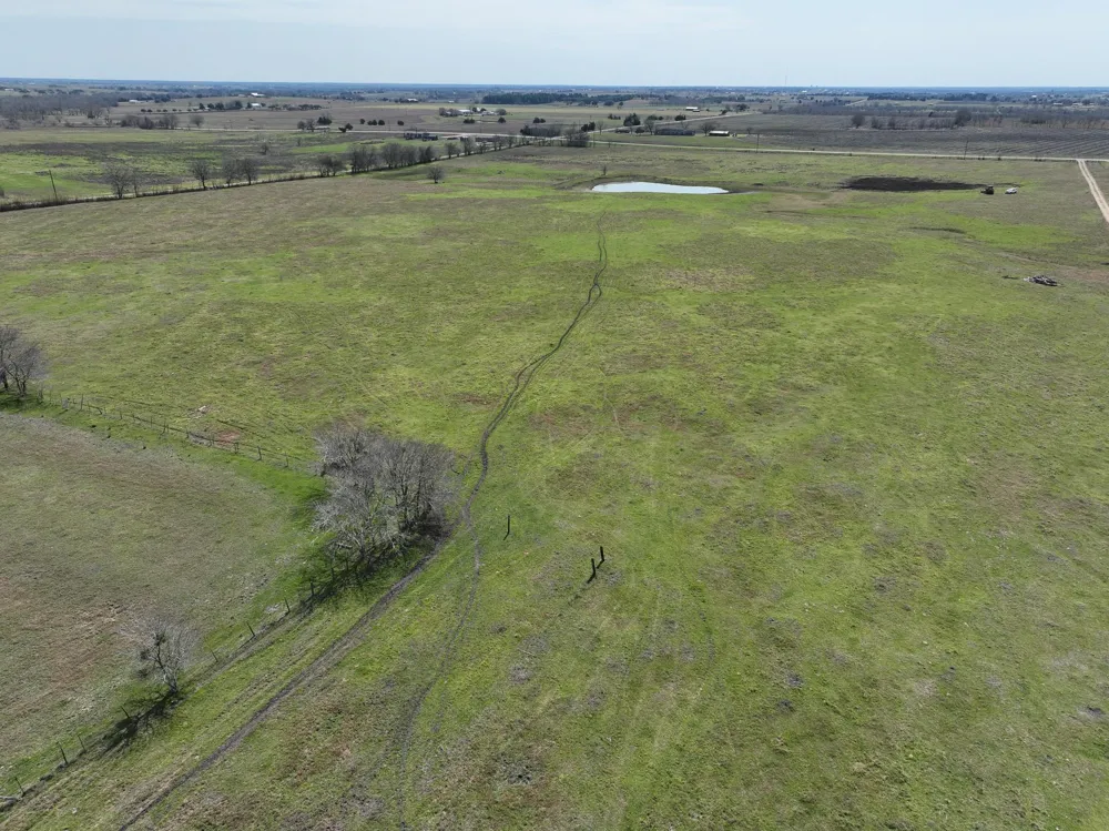 1011 Fm 956 Schulenburg, TX 78956
