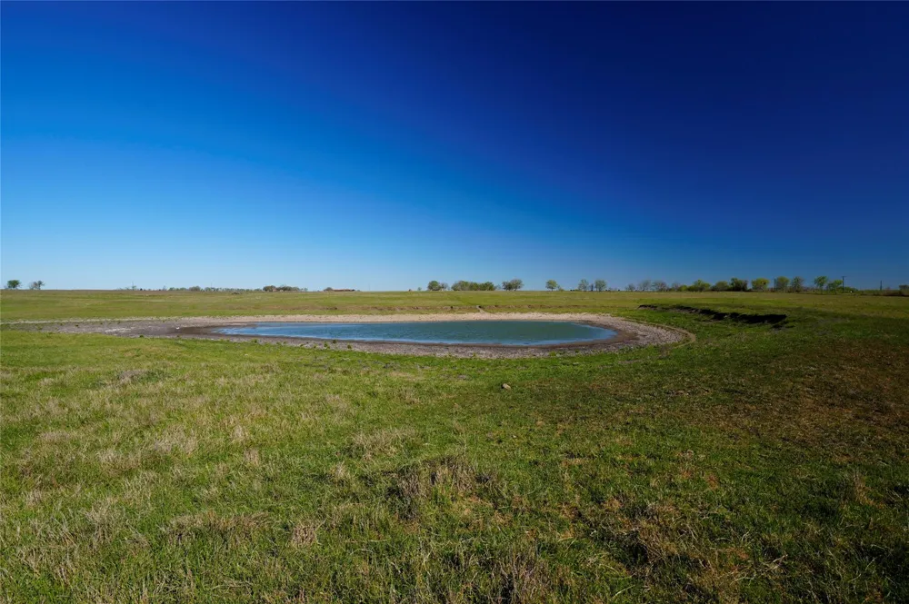 1011 Fm 956 Schulenburg, TX 78956