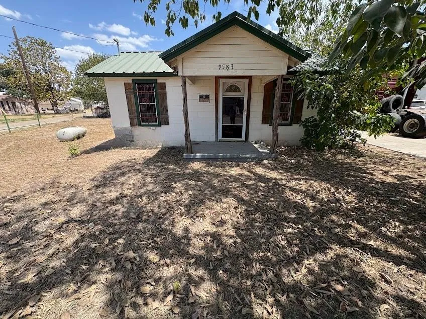 9583 S 3rd St Road Waco, TX 76706