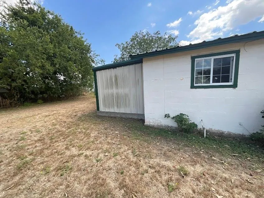 9583 S 3rd St Road Waco, TX 76706