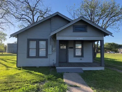 3022 School Street
