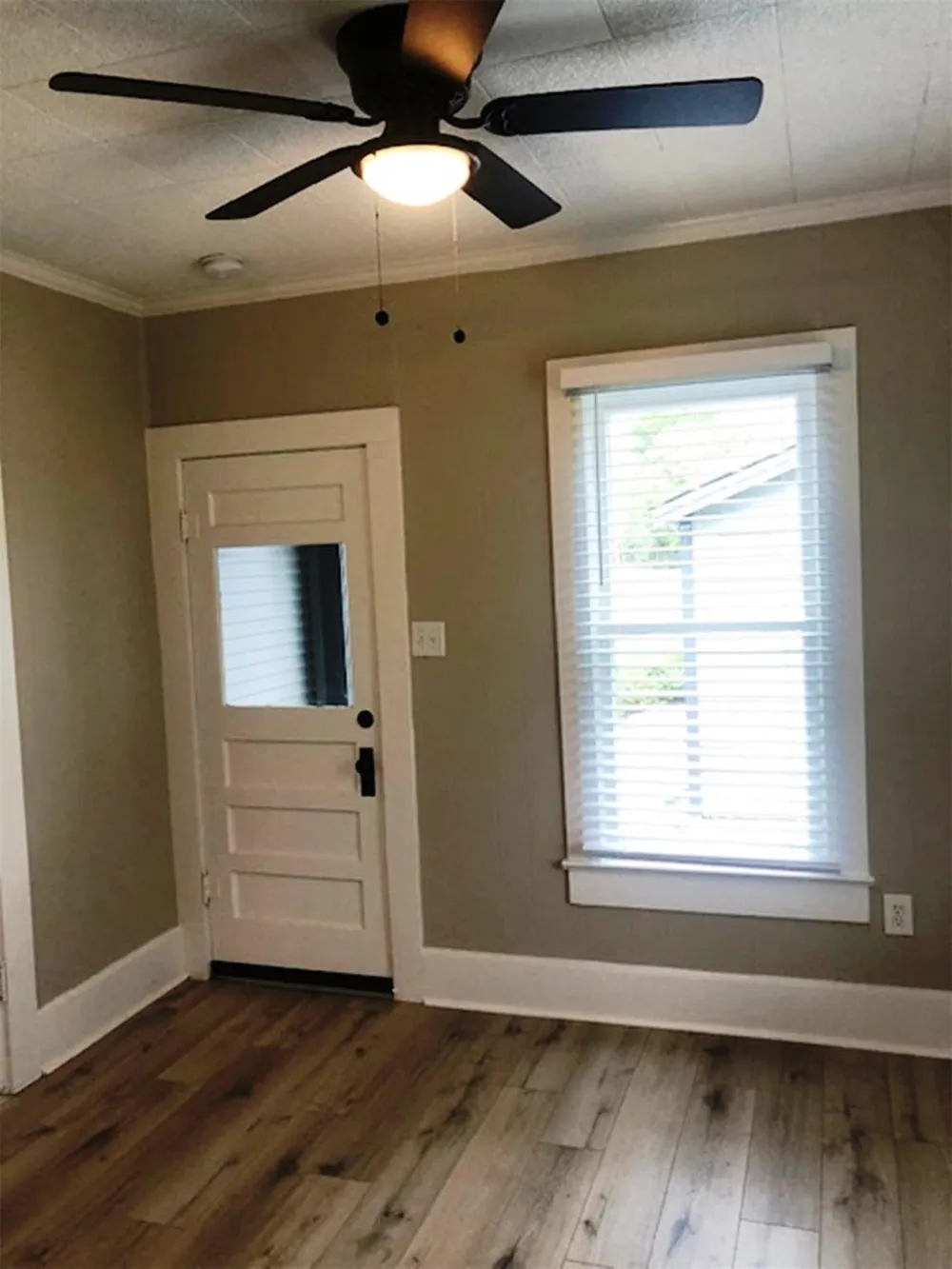 3022 School Street Needville, TX 77461