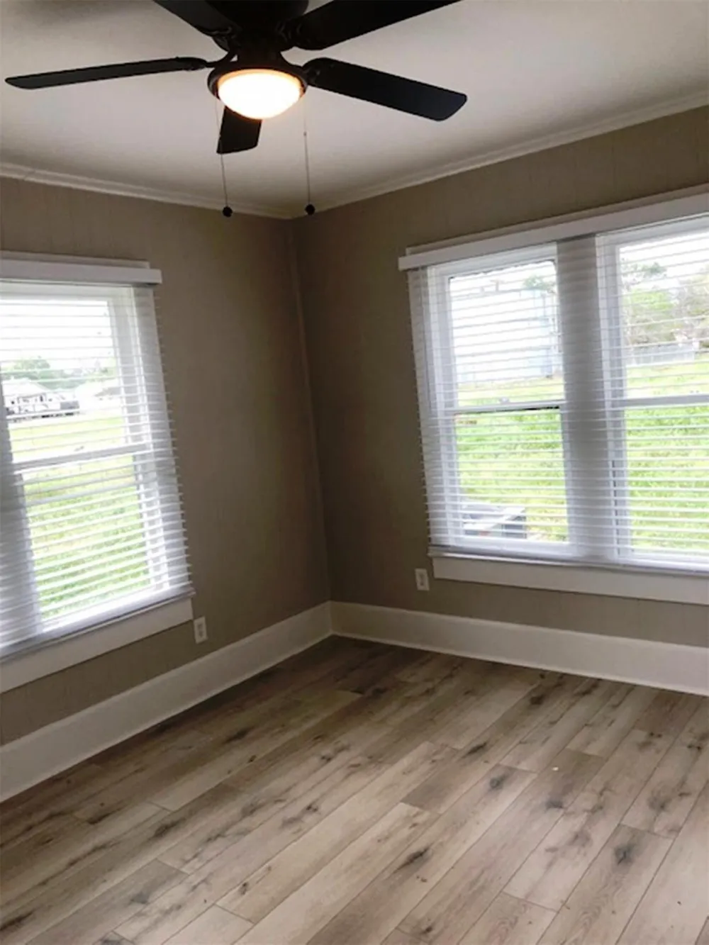 3022 School Street Needville, TX 77461