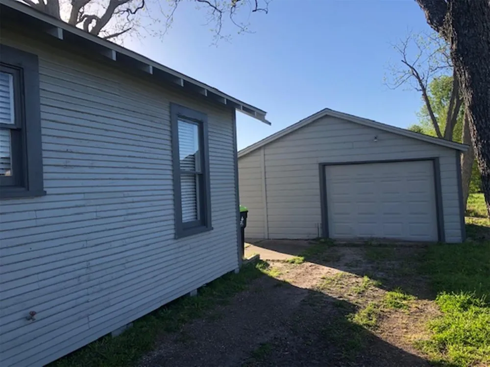 3022 School Street Needville, TX 77461