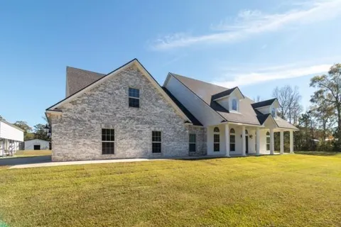 110 Dogwood Lane Lane