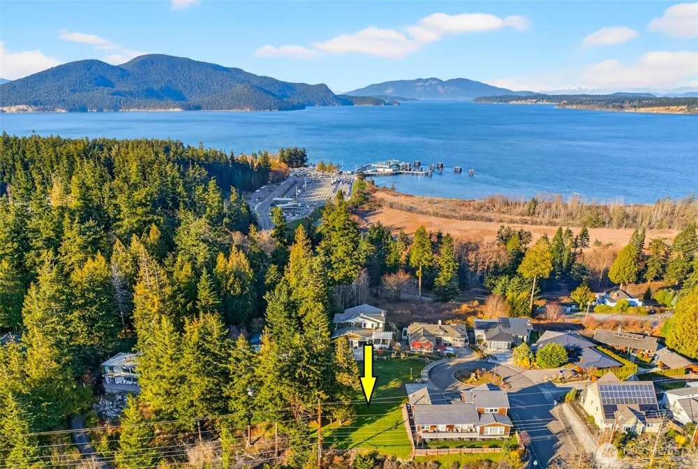 2810 Grady Lane Anacortes, WA 98221