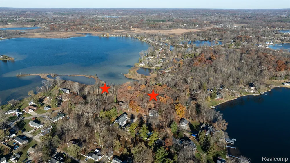 10239 Kress Road Pinckney Village, MI 48169