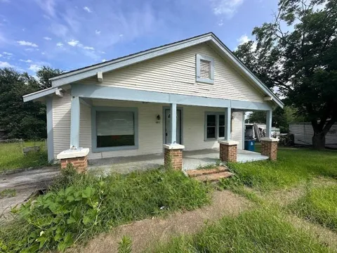 202 E Phillips Street