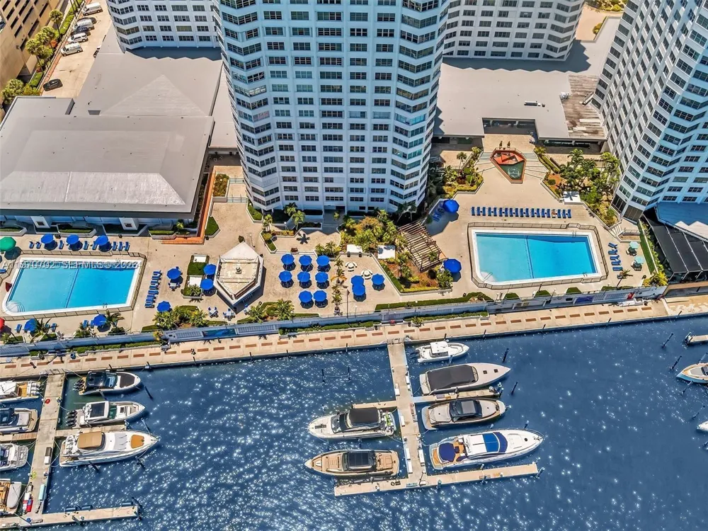 999 Brickell Bay Dr #303 Miami, FL 33131