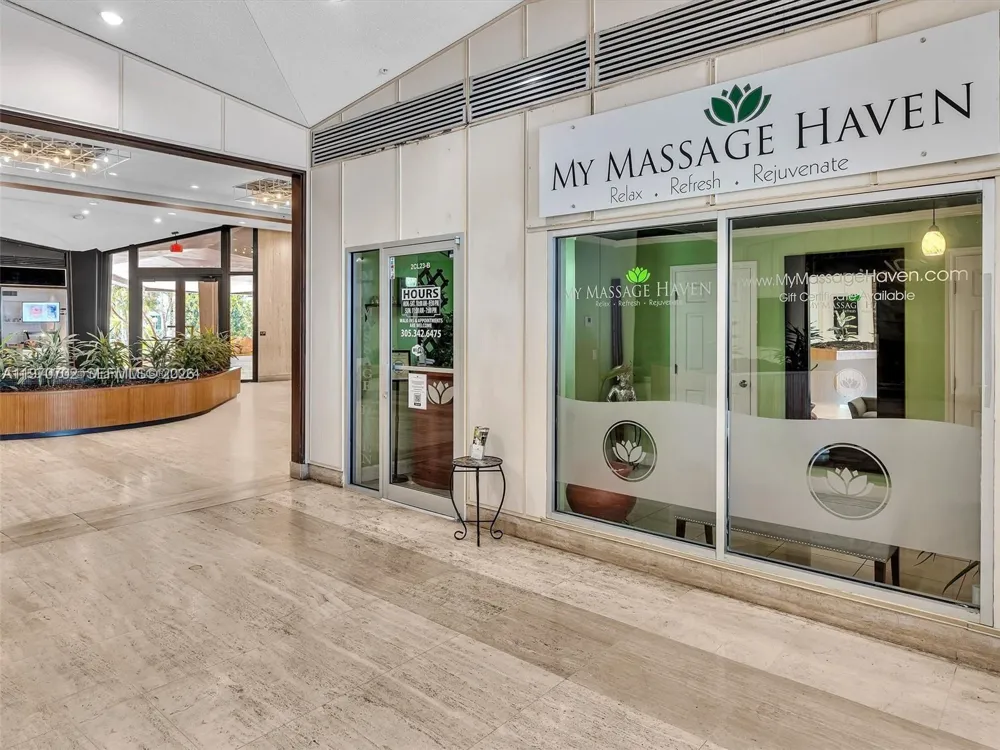 999 Brickell Bay Dr #303 Miami, FL 33131