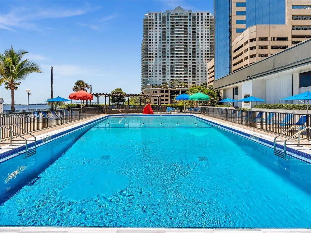 999 Brickell Bay Dr #303 Miami, FL 33131