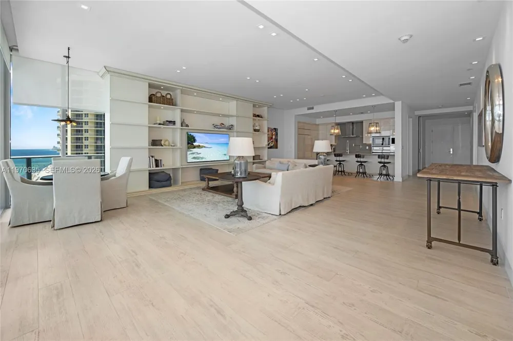 17475 Collins Ave #1201 Sunny Isles Beach, FL 33160