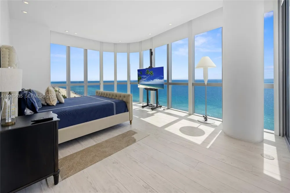 17475 Collins Ave #1201 Sunny Isles Beach, FL 33160