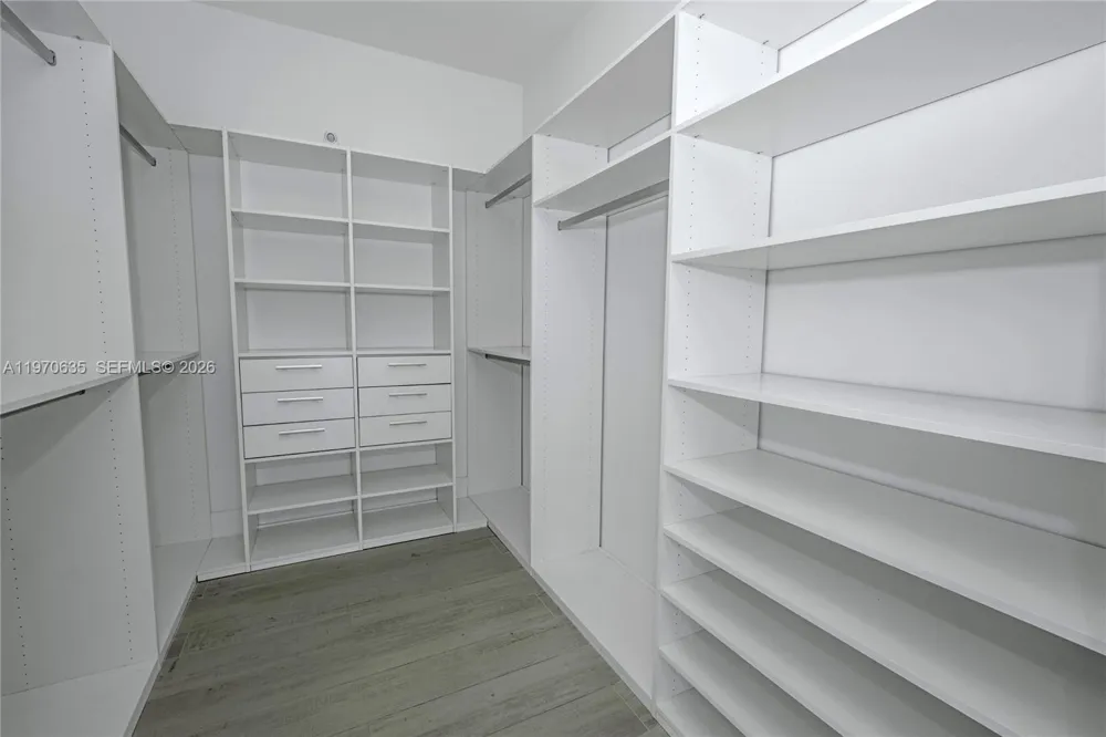 17475 Collins Ave #1201 Sunny Isles Beach, FL 33160