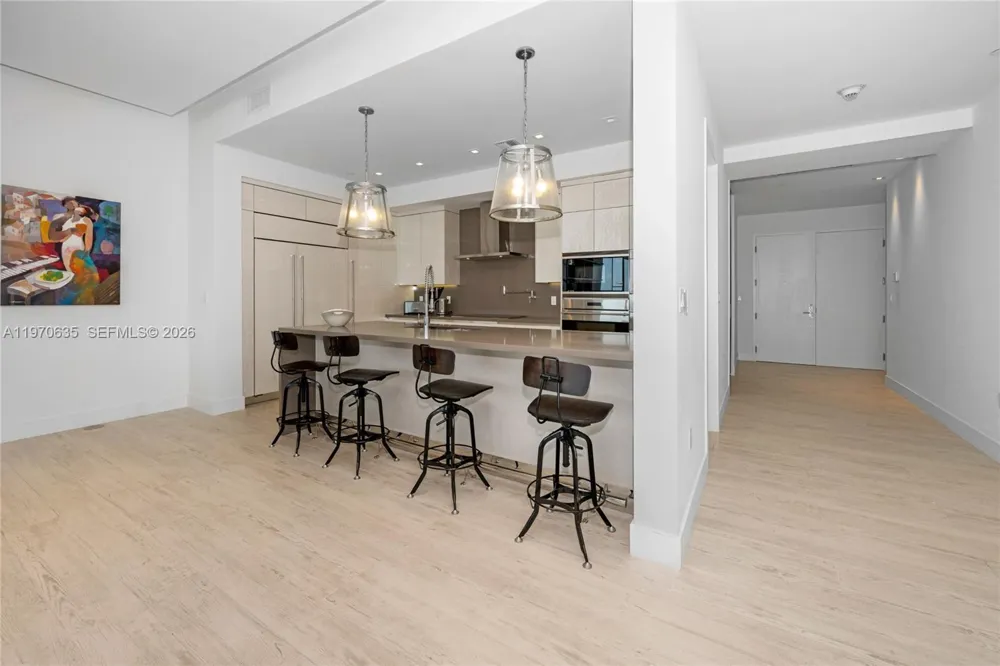 17475 Collins Ave #1201 Sunny Isles Beach, FL 33160