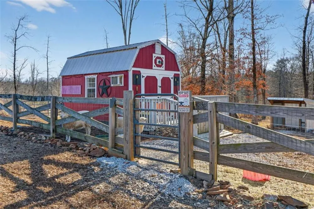 285 Dial Mill Road Oxford, GA 30054