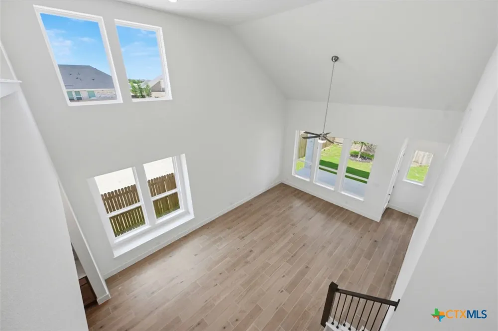 2558 High Ground San Antonio, TX 78245