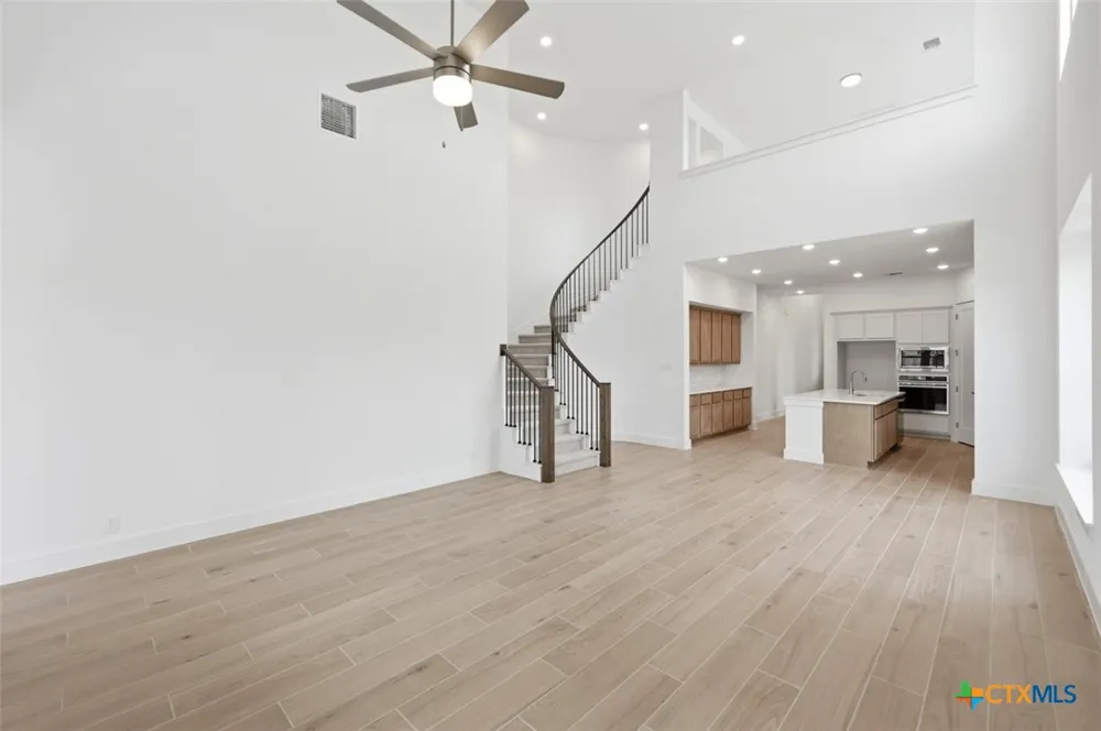 2558 High Ground San Antonio, TX 78245