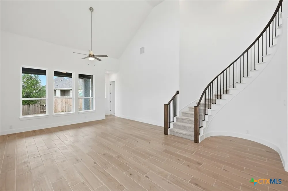 2558 High Ground San Antonio, TX 78245