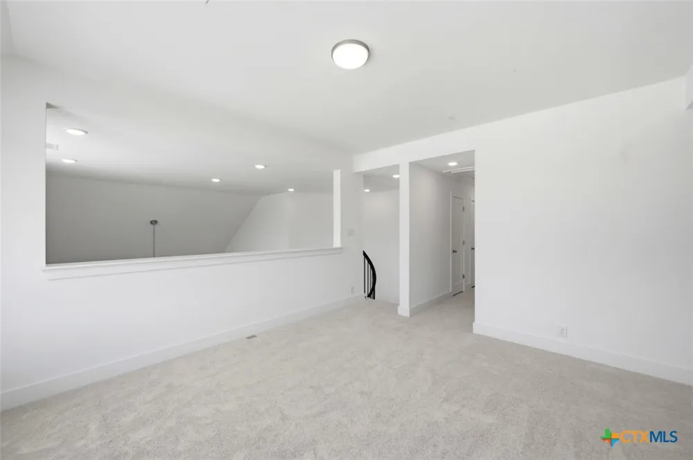 2558 High Ground San Antonio, TX 78245