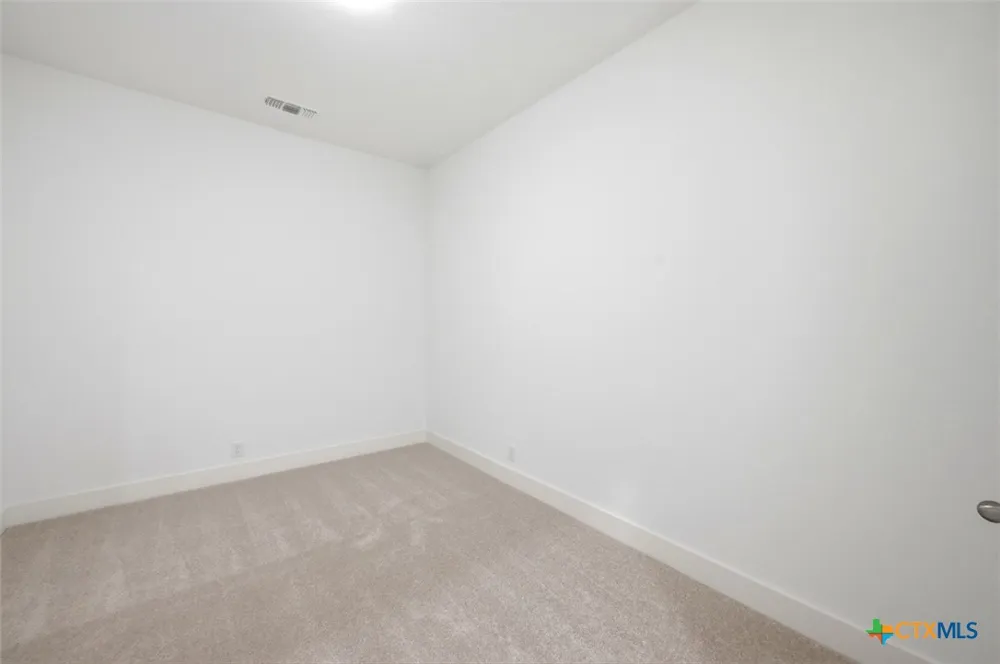 2558 High Ground San Antonio, TX 78245
