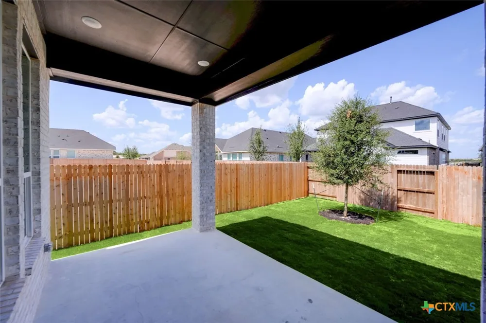 2558 High Ground San Antonio, TX 78245