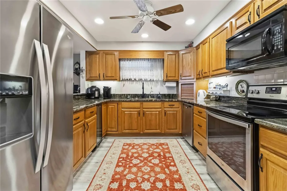 905 HARBOR CITY BOULEVARD #204 Melbourne, FL 32935