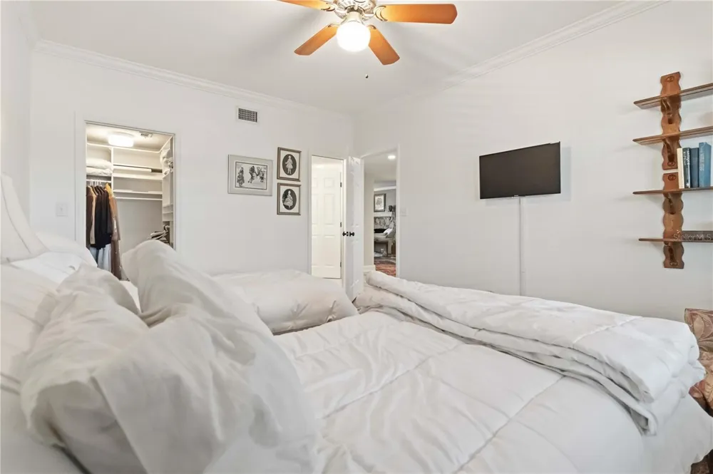 905 HARBOR CITY BOULEVARD #204 Melbourne, FL 32935