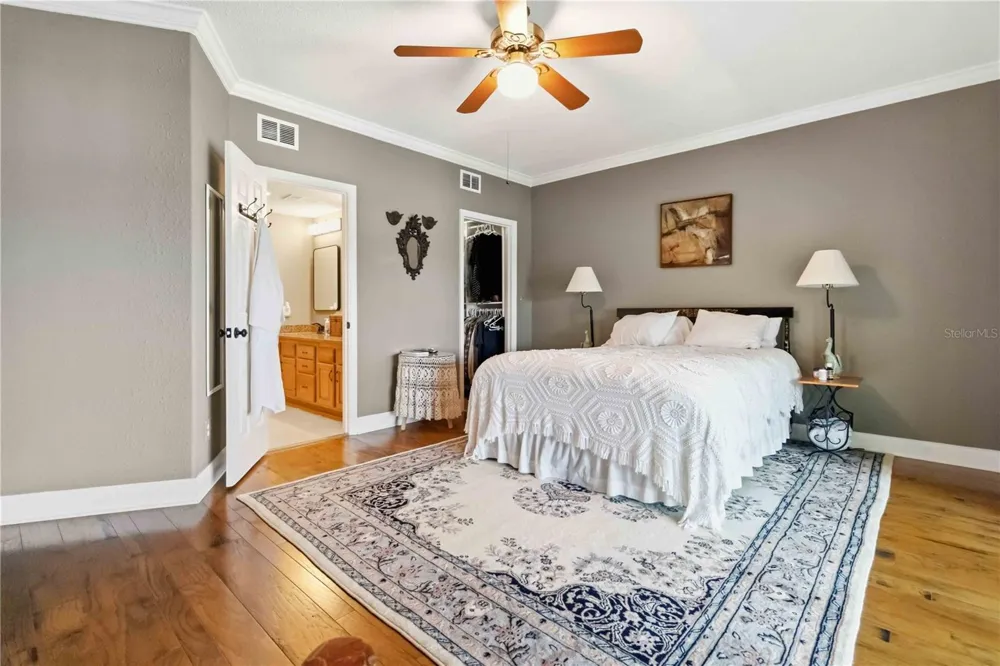 905 HARBOR CITY BOULEVARD #204 Melbourne, FL 32935