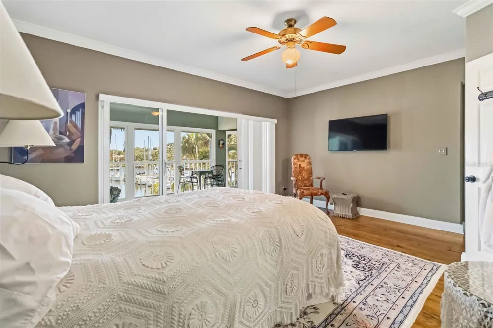905 HARBOR CITY BOULEVARD #204 Melbourne, FL 32935