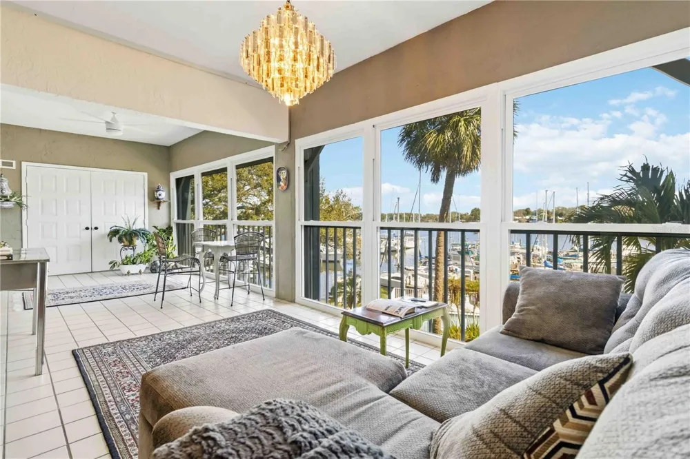 905 HARBOR CITY BOULEVARD #204 Melbourne, FL 32935