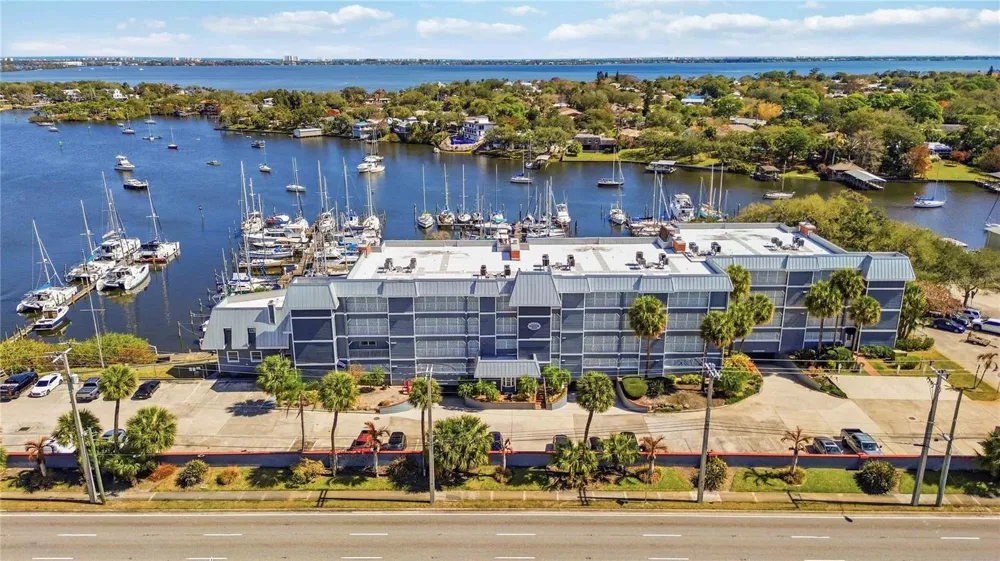 905 HARBOR CITY BOULEVARD #204 Melbourne, FL 32935