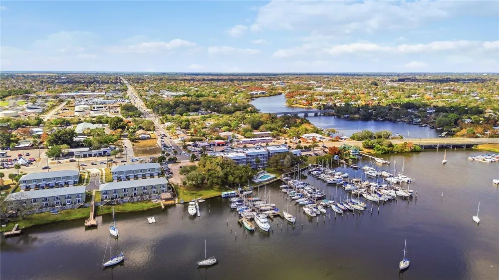 905 HARBOR CITY BOULEVARD #204 Melbourne, FL 32935