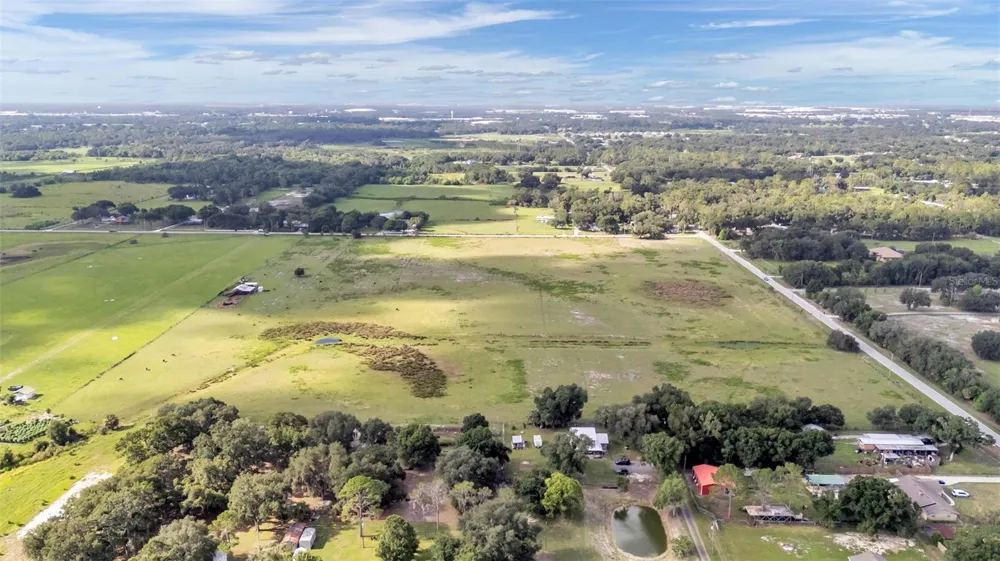 4025 W BELLA VISTA STREET Lakeland, FL 33810