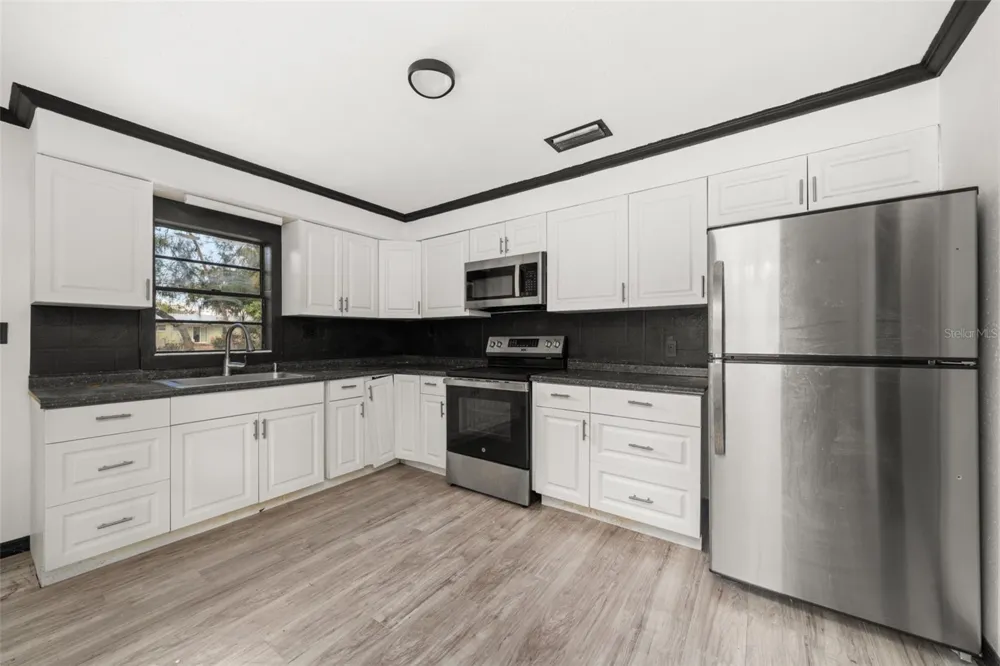 1628 WIGHTMAN AVENUE Sebring, FL 33870